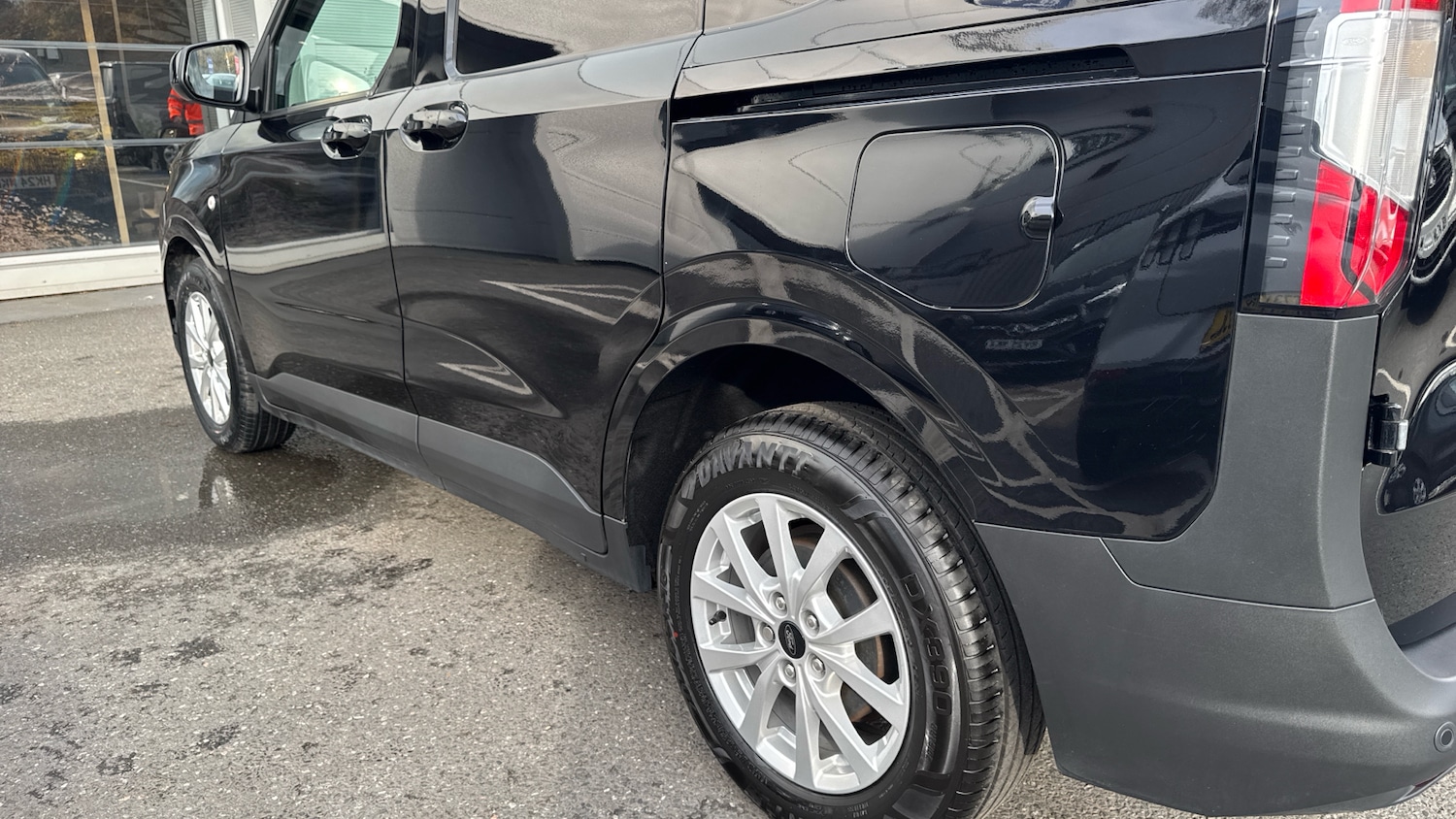 Used Ford Transit Courier 2024 for sale - 76504375: Photo 46