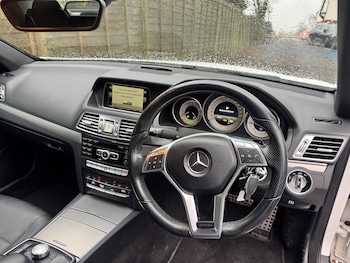 Used Mercedes-Benz E Class 2014 for sale - 77129764: Photo