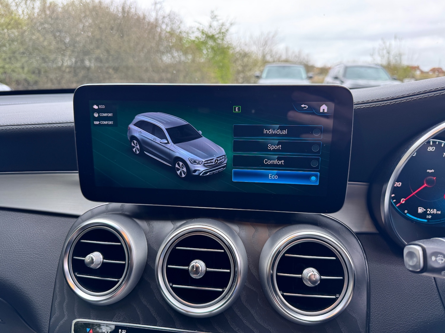 Used Mercedes-Benz GLC 2022 for sale - 78039956: Photo 28