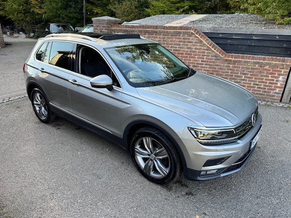 Used Volkswagen Tiguan 2017 for sale - 76209175: Photo 3
