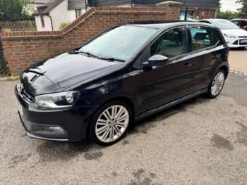 Used Volkswagen Polo 2015 for sale - 74858550: Photo
