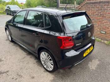 Used Volkswagen Polo 2015 for sale - 74858550: Photo