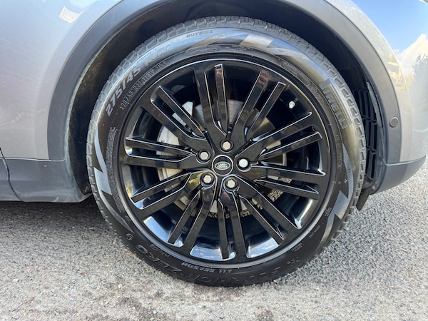 Used Land Rover Discovery 2019 for sale - 76117702: Photo 31