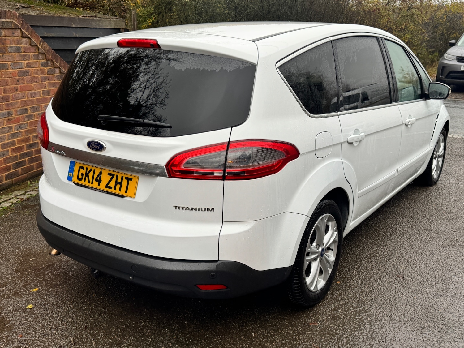 Used Ford S-Max 2014 for sale - 76527307: Photo 4