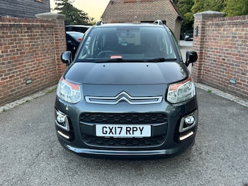 Used Citroen C3 Picasso 2017 for sale - 79495602: Photo