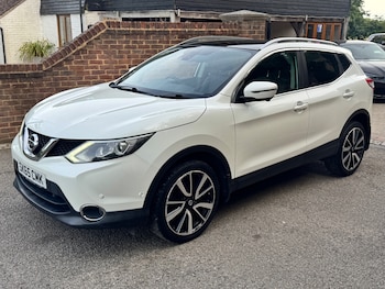 Used Nissan Qashqai 2015 for sale - 78792628: Photo