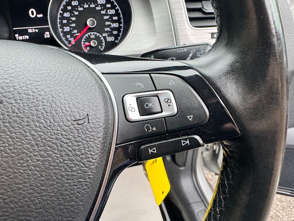 Used Volkswagen Golf 2016 for sale - 75946921: Photo 23