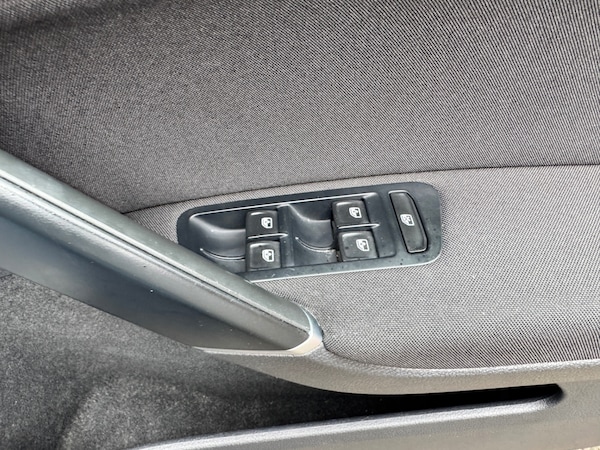 Used Volkswagen Golf 2016 for sale - 75946921: Photo 25