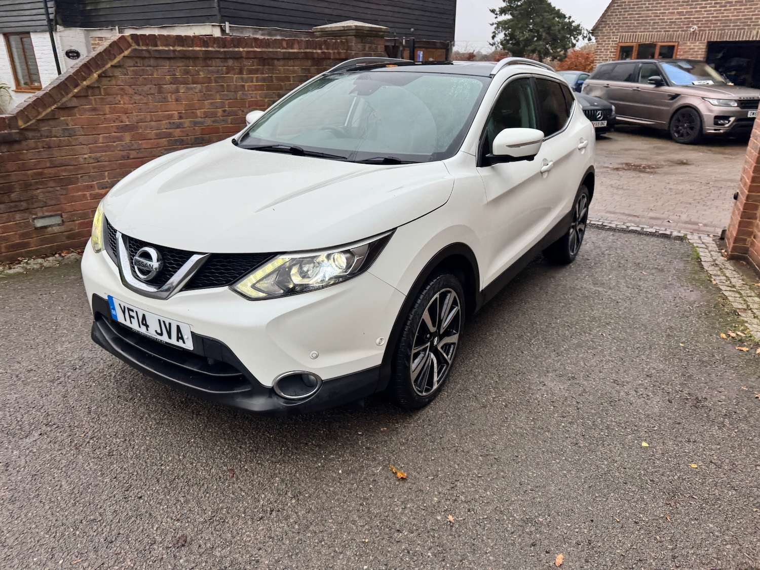 Used Nissan Qashqai 2014 for sale - 76710048: Photo 11