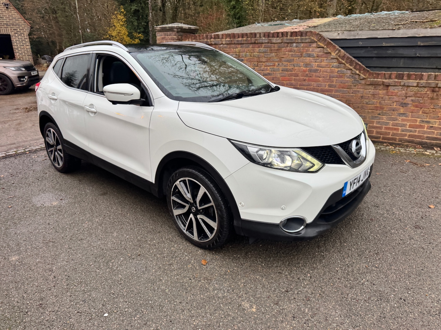 Used Nissan Qashqai 2014 for sale - 76710048: Photo 8