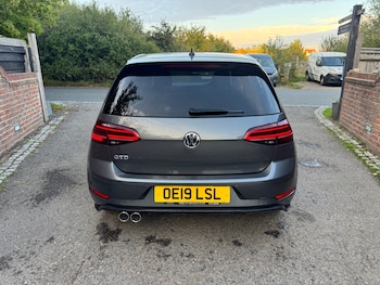 Used Volkswagen Golf 2019 for sale - 75988021: Photo 3