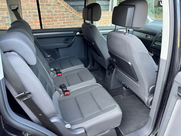 Used Volkswagen Touran 2013 for sale - 76209159: Photo 10