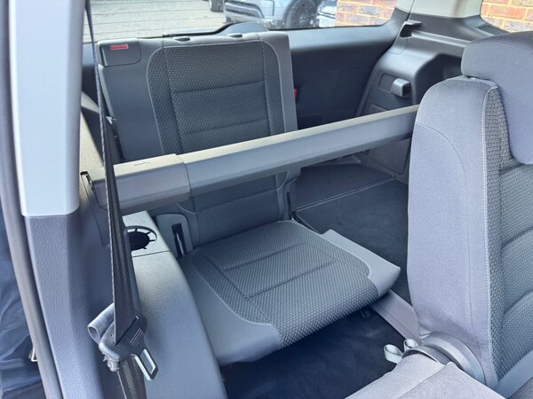 Used Volkswagen Touran 2013 for sale - 76209159: Photo 16