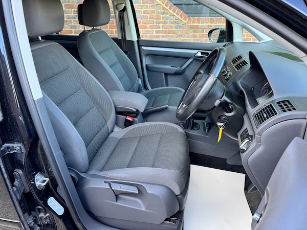Used Volkswagen Touran 2013 for sale - 76209159: Photo 6