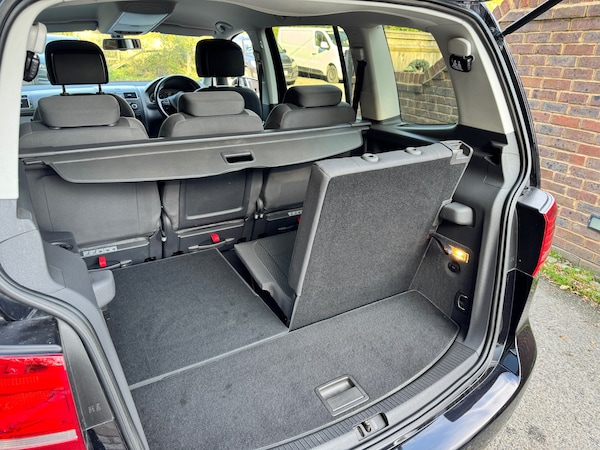 Used Volkswagen Touran 2013 for sale - 76209159: Photo 8