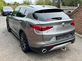 Used Alfa Romeo Stelvio 2018 for sale - 79689808: Photo
