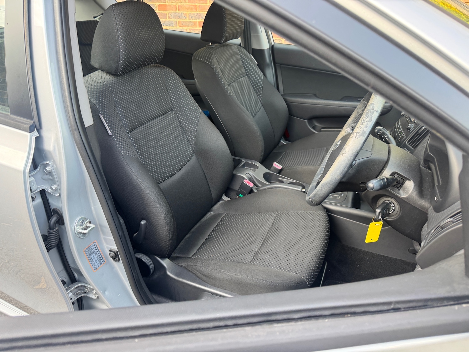 Used Hyundai i30 2010 for sale - 76317507: Photo 8