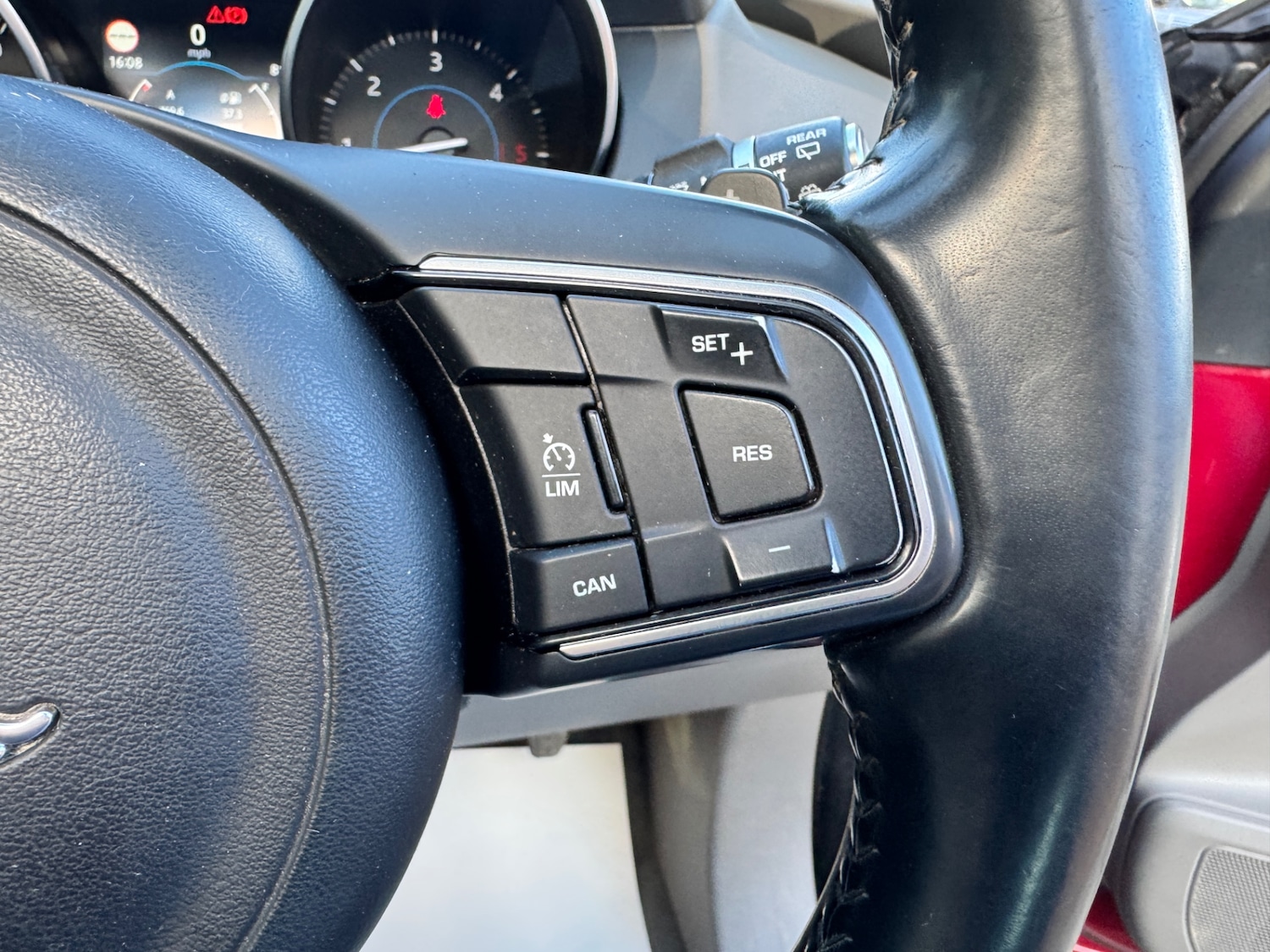 Used Jaguar F-Pace 2016 for sale - 78095635: Photo 27