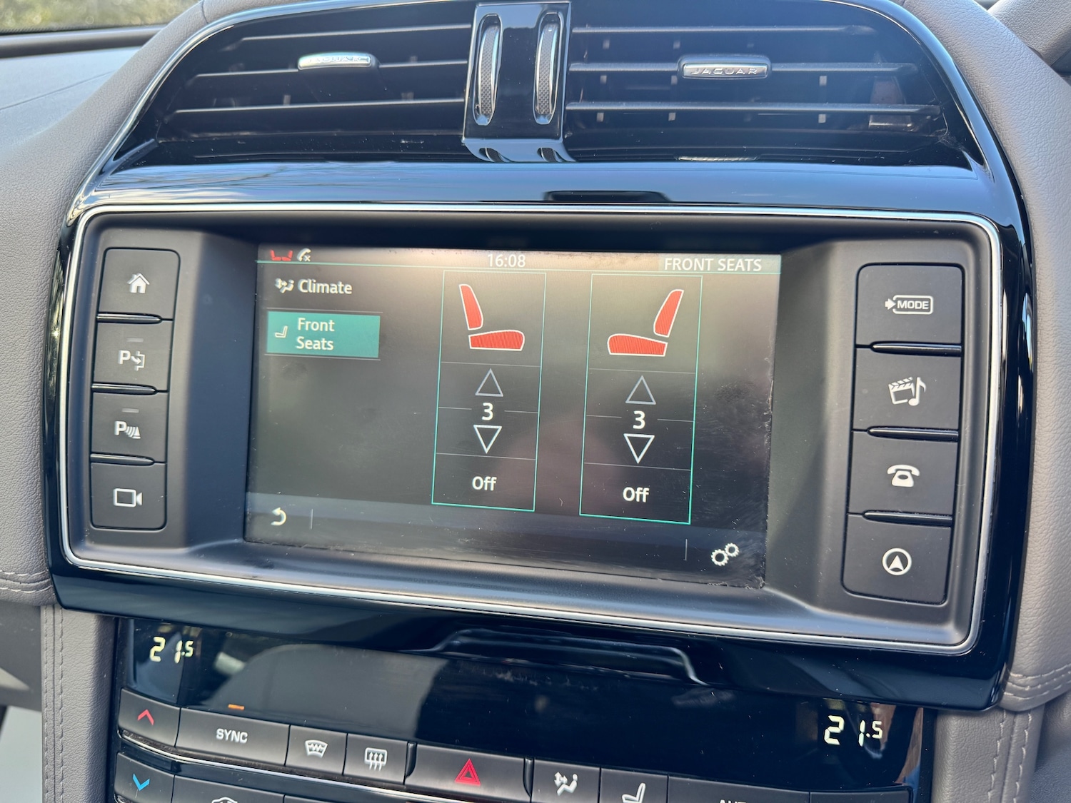 Used Jaguar F-Pace 2016 for sale - 78095635: Photo 28