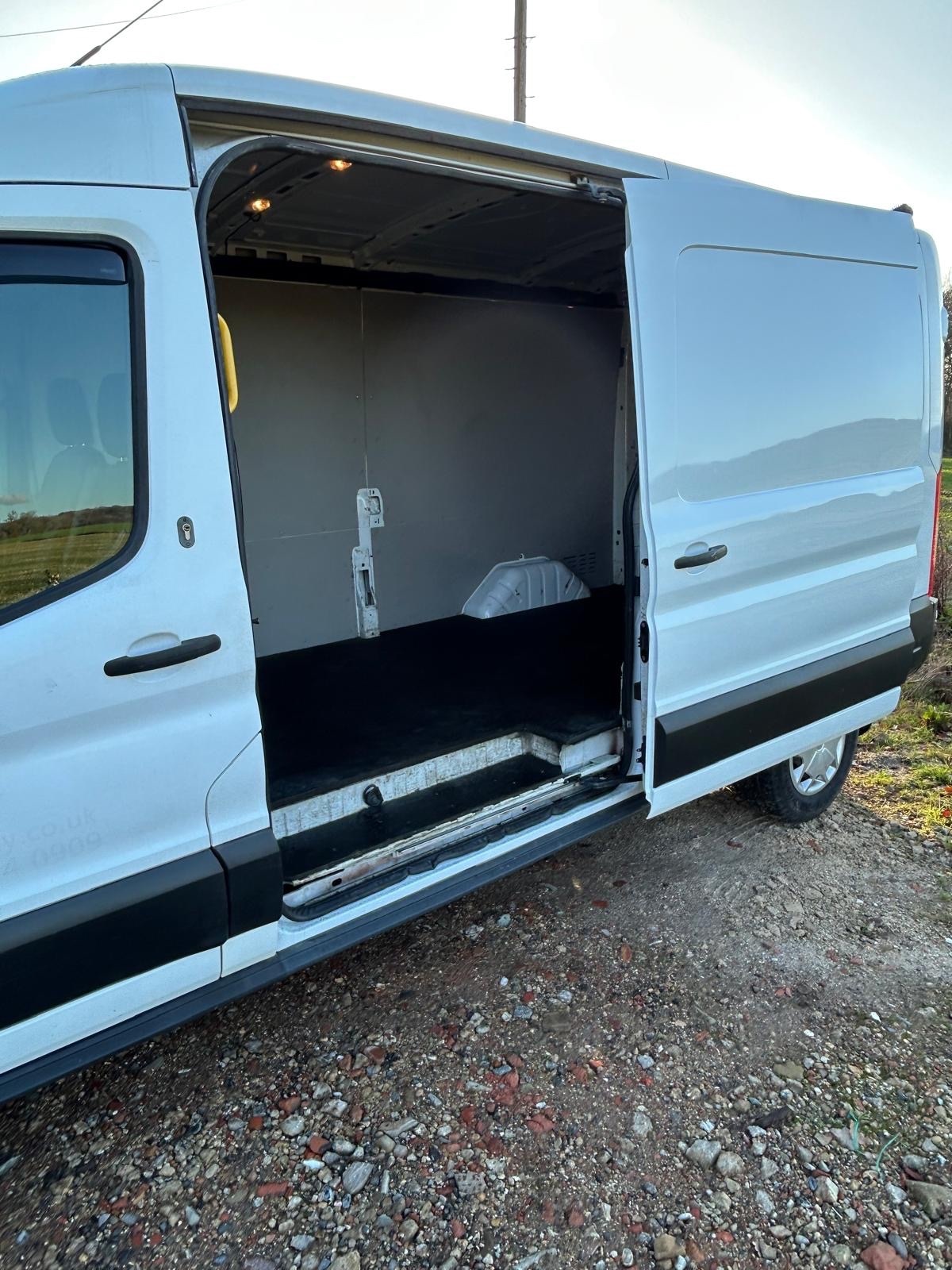 Used Ford Transit 2020 for sale - 77015009: Photo 11