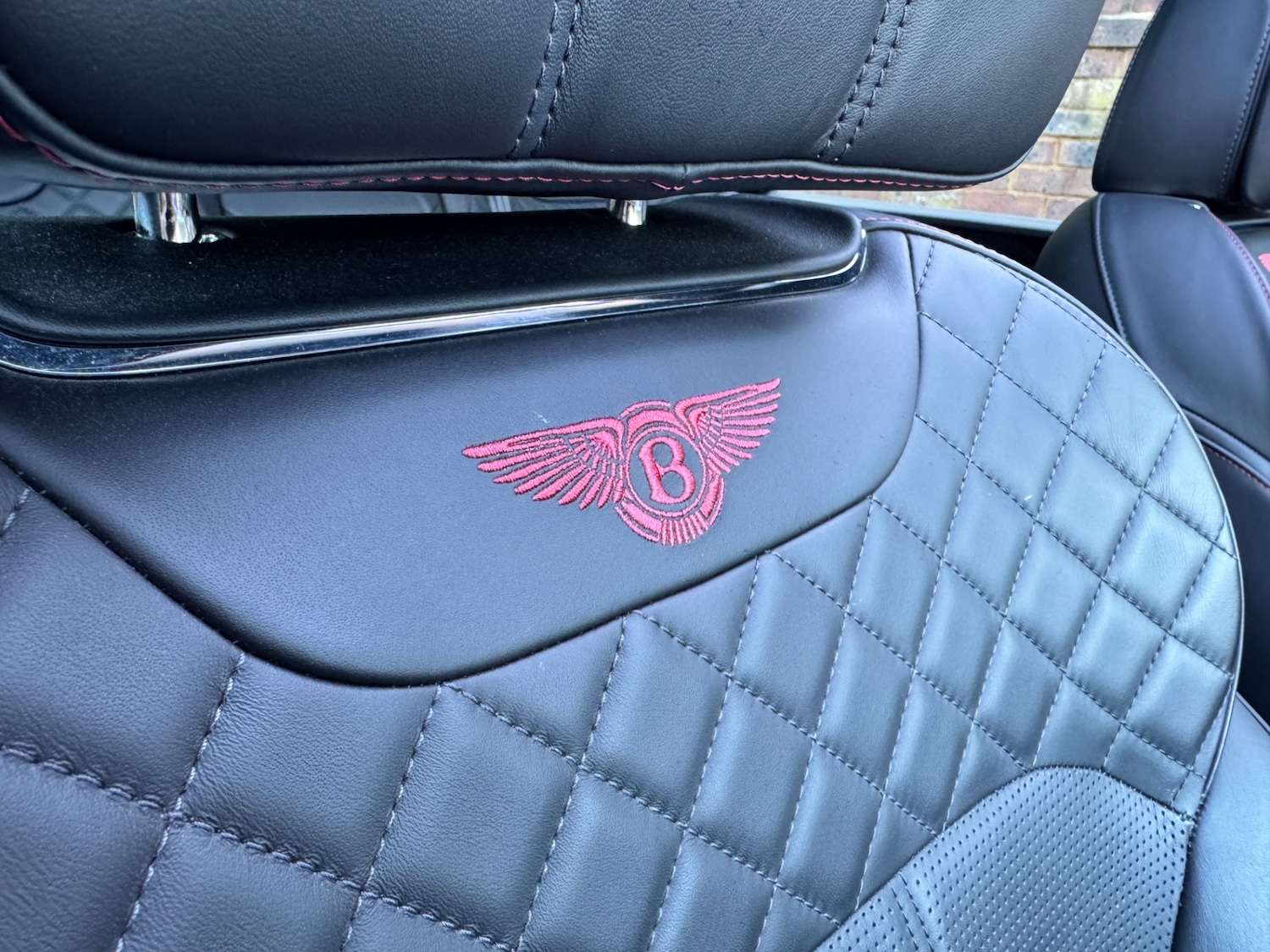 Used Bentley Bentayga 2017 for sale - 77746729: Photo 11