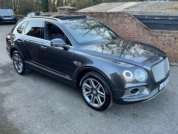 Used Bentley Bentayga 2017 for sale - 77746729: Photo
