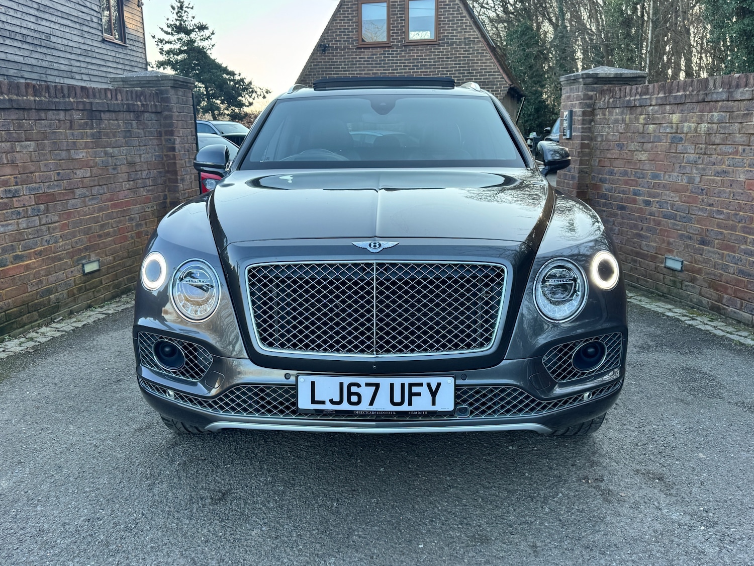 Used Bentley Bentayga 2017 for sale - 77746729: Photo 3