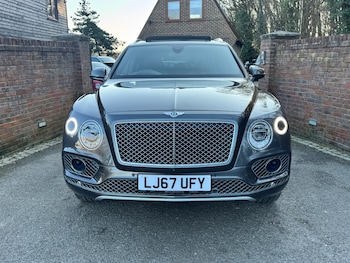 Used Bentley Bentayga 2017 for sale - 77746729: Photo