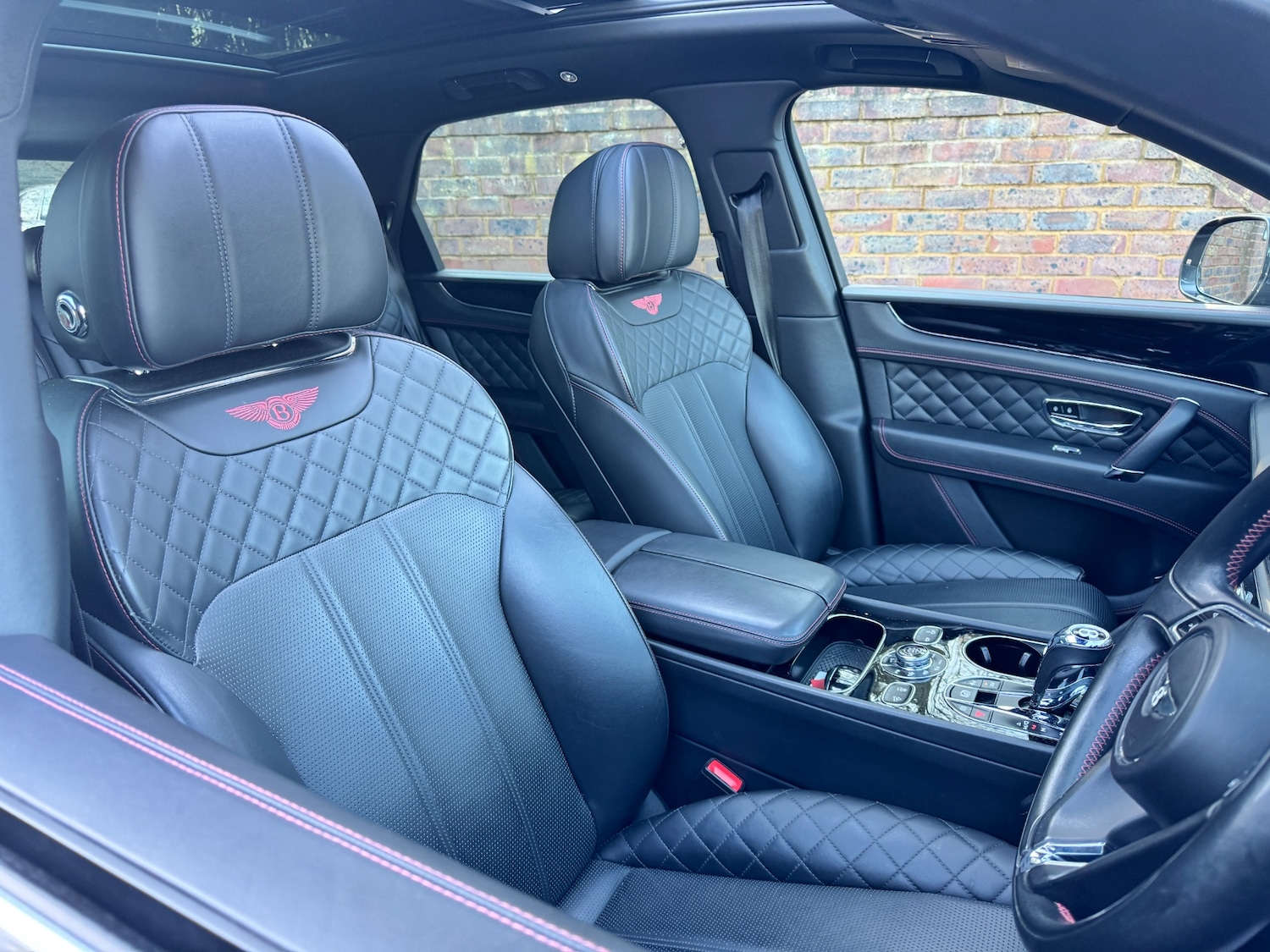 Used Bentley Bentayga 2017 for sale - 77746729: Photo 8