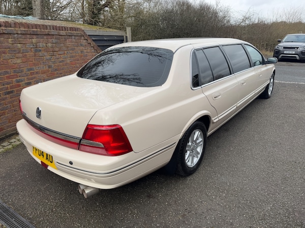 Used Ford Dorchester 2004 for sale - 73645257: Photo 6