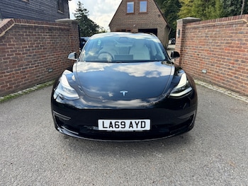 Used Tesla Model 3 2019 for sale - 76097626: Photo 2