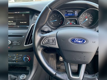 Used Ford Focus 2015 for sale - 78311222: Photo