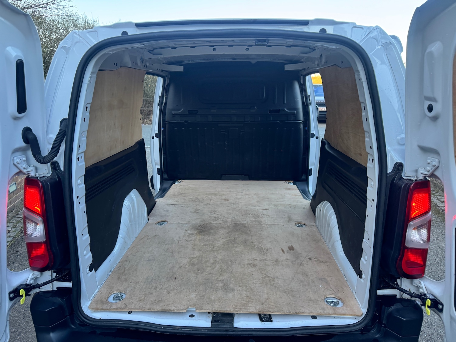 Used Vauxhall Combo 2023 for sale - 77976895: Photo 12