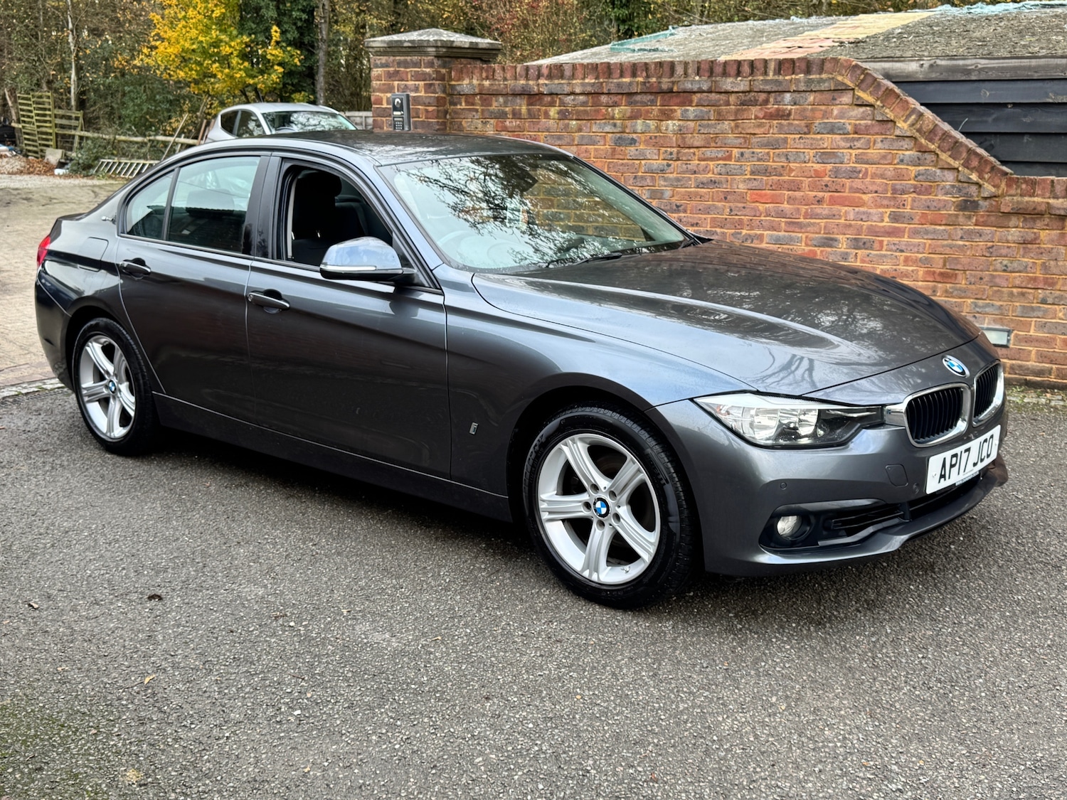 Used BMW 3 Series 2017 for sale - 76527306: Photo 1