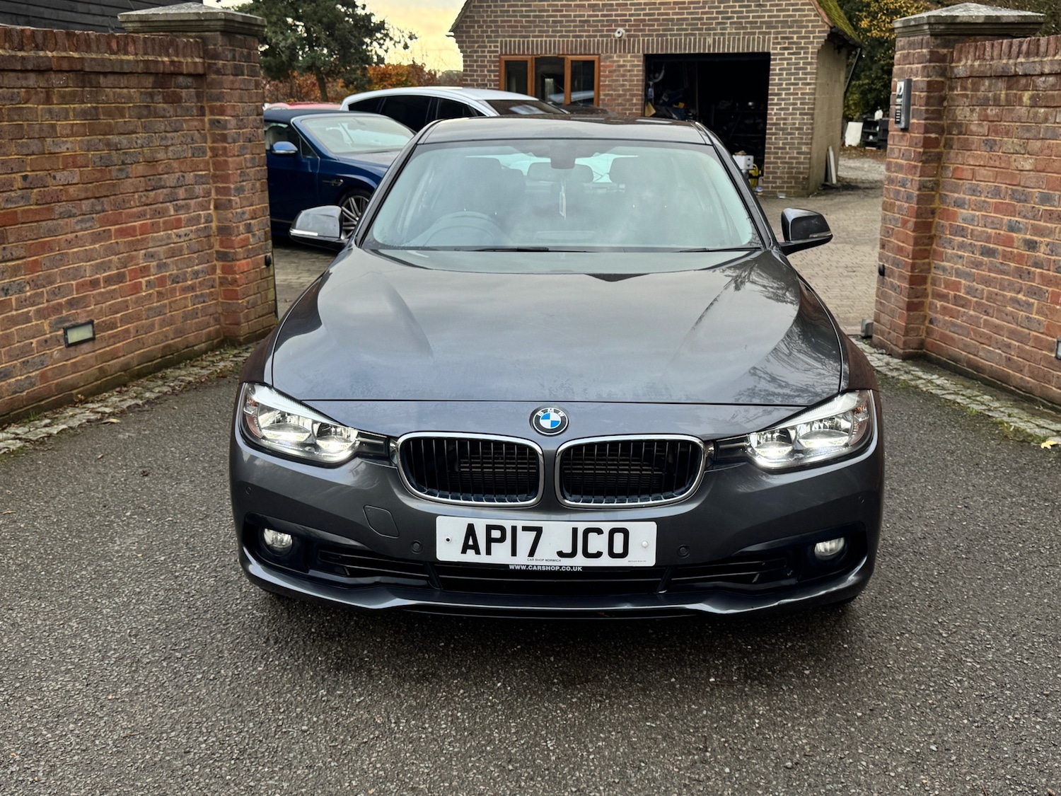 Used BMW 3 Series 2017 for sale - 76527306: Photo 2
