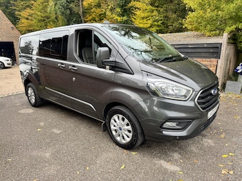 2022 (72) - 2.0 EcoBlue 130ps Low Roof D/Cab Limited Van