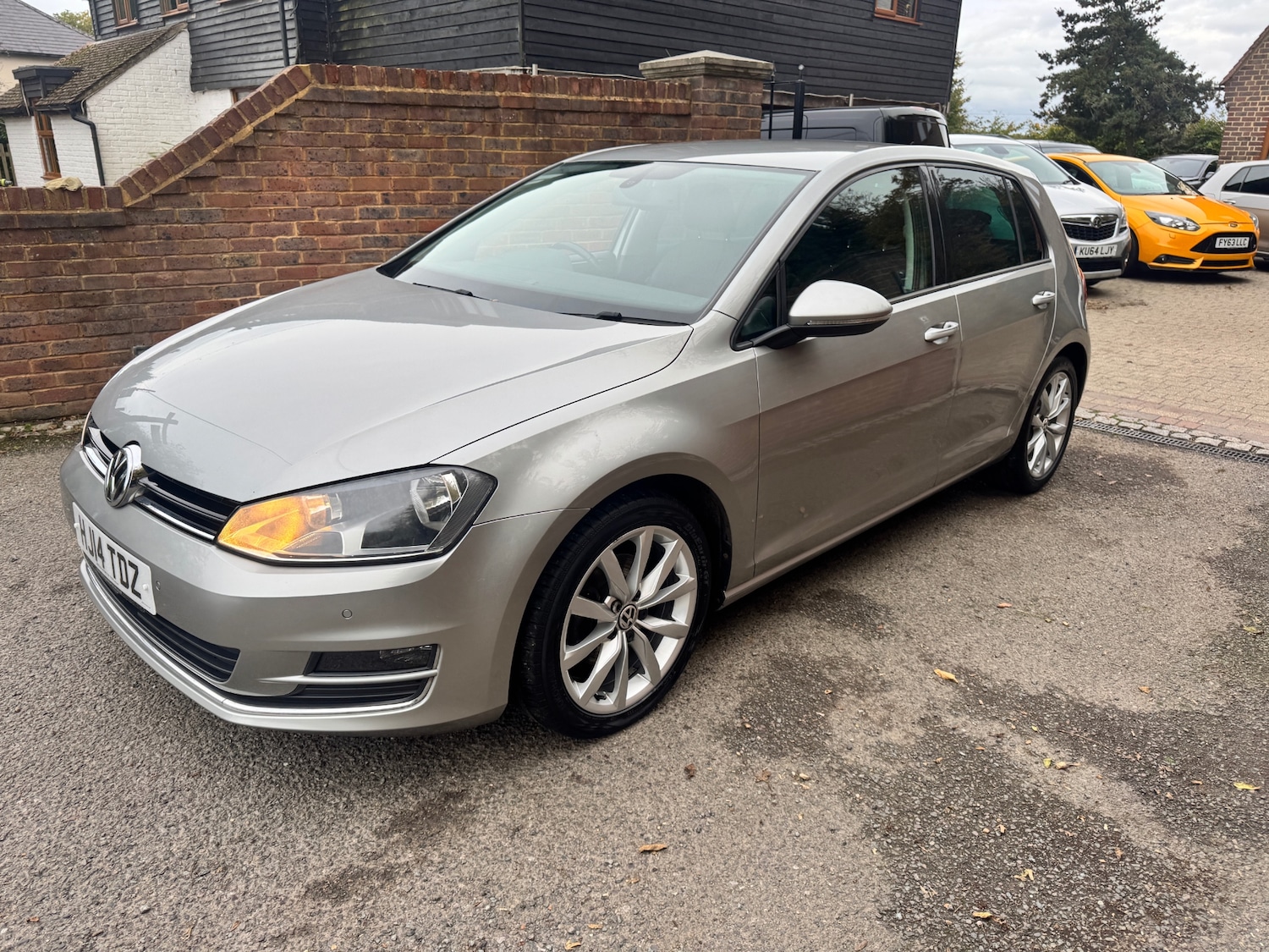 Used Volkswagen Golf 2014 for sale - 76340073: Photo 3