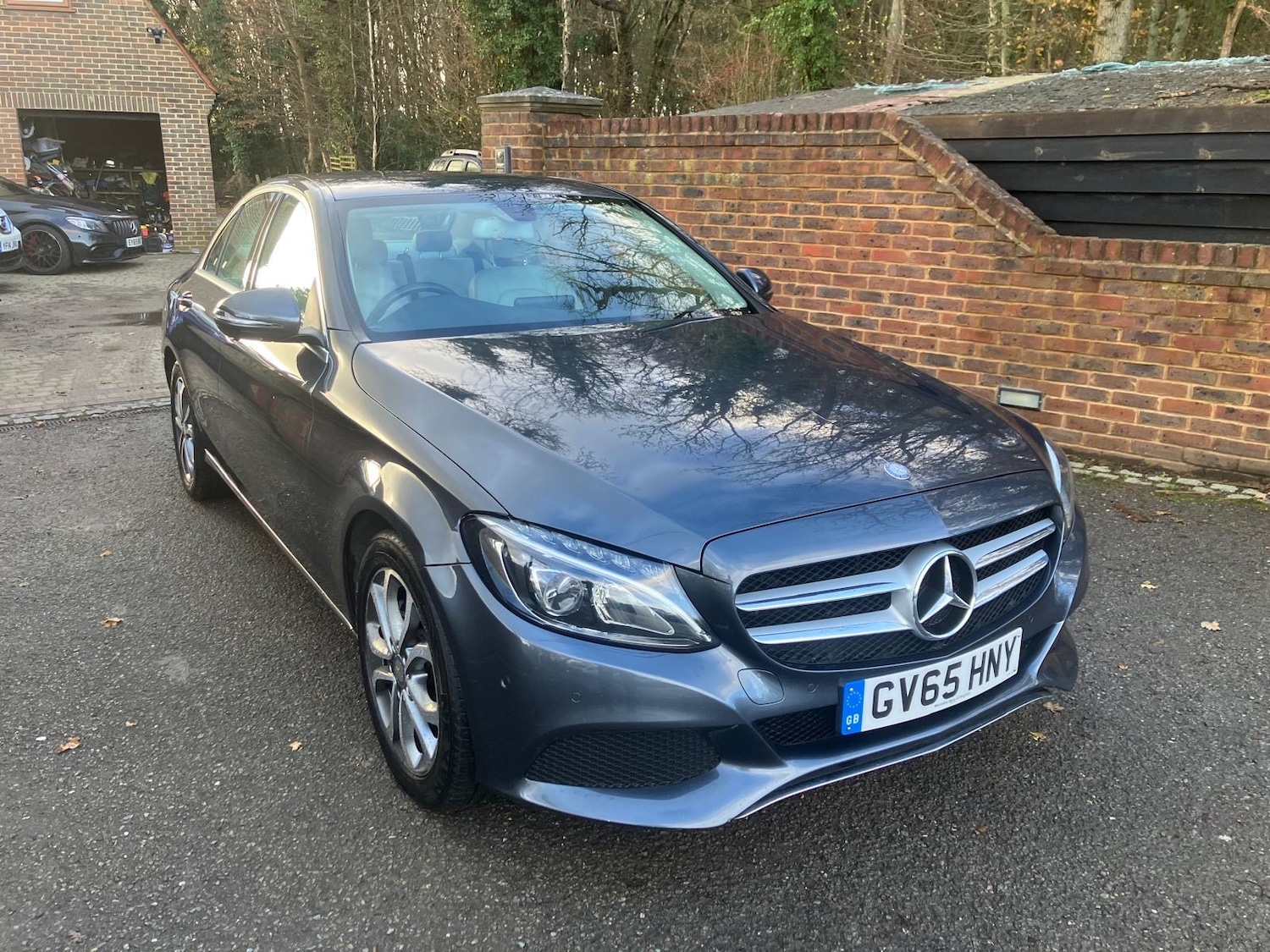 Used Mercedes-Benz C Class 2015 for sale - 76830796: Photo 1