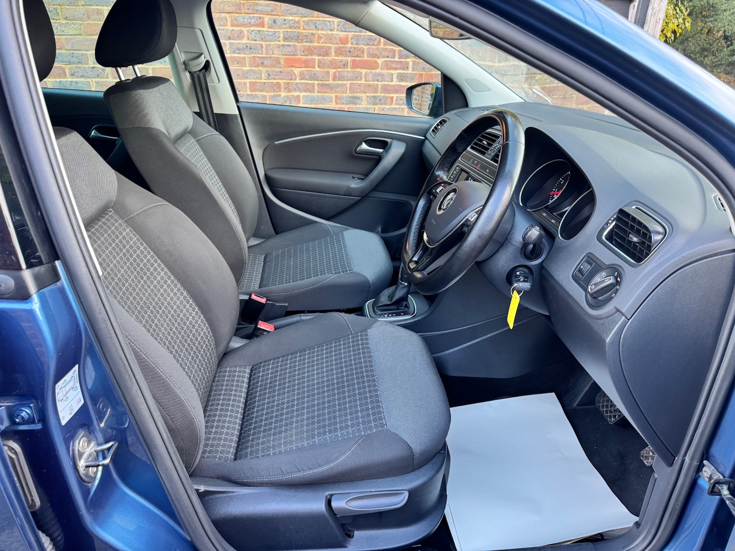 Used Volkswagen Polo 2017 for sale - 76281465: Photo 6