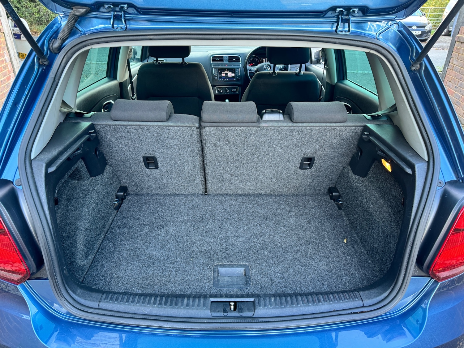 Used Volkswagen Polo 2017 for sale - 76281465: Photo 9