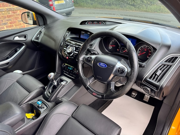 Used Ford Focus 2013 for sale - 75985011: Photo 11