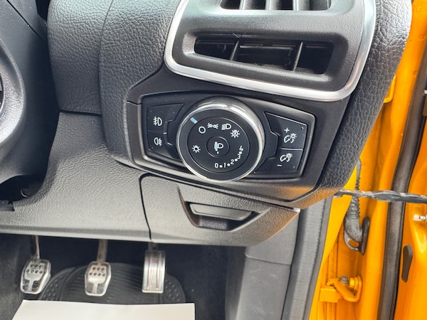 Used Ford Focus 2013 for sale - 75985011: Photo 21