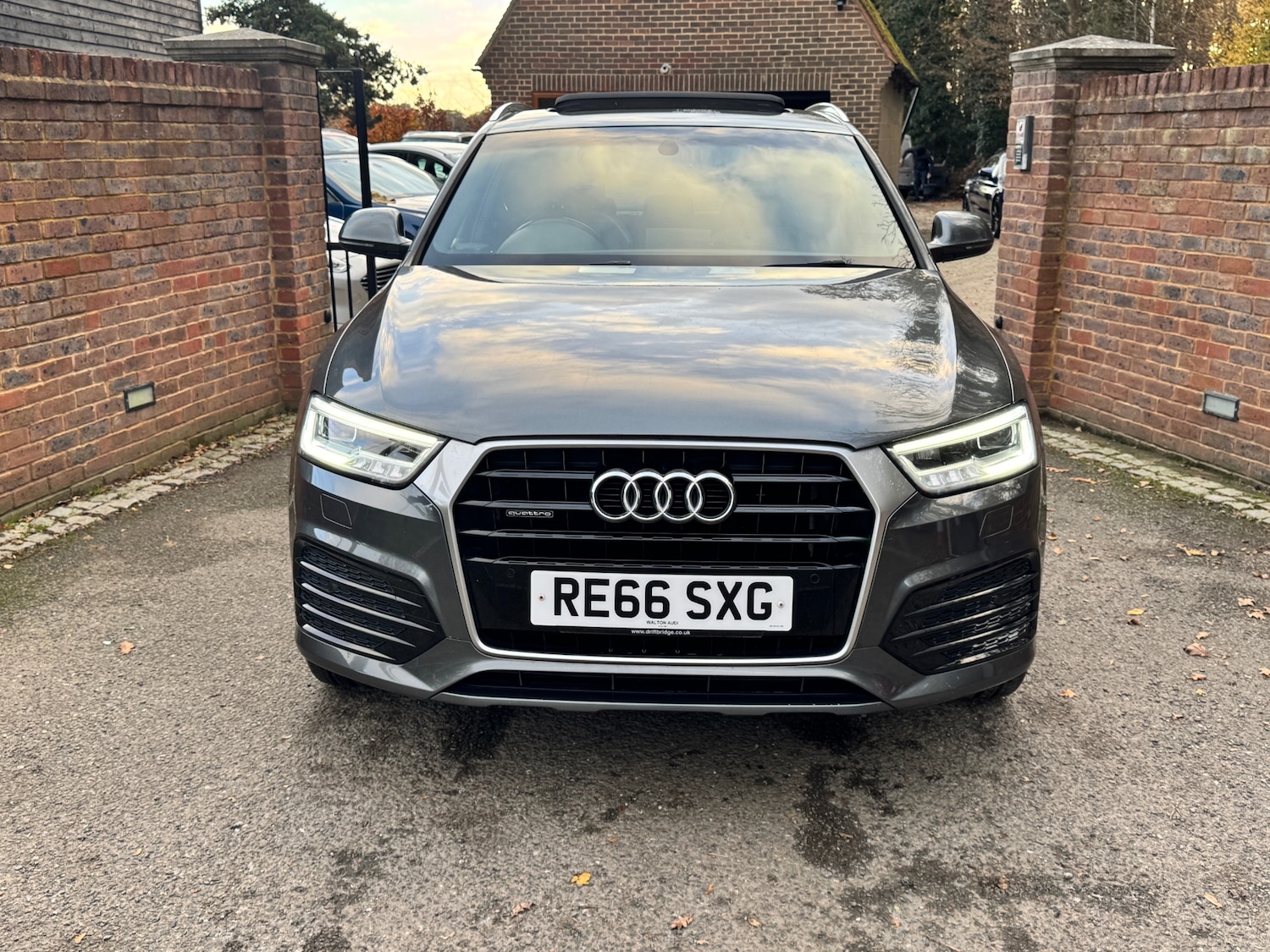 Used Audi Q3 2016 for sale - 76630356: Photo 3