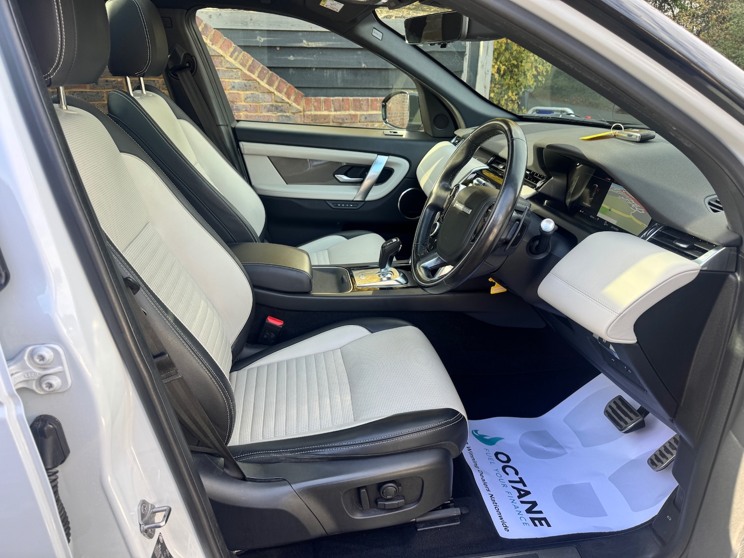 Used Land Rover Discovery Sport 2020 for sale - 76281317: Photo 23