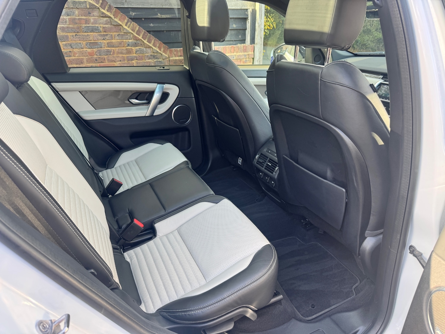 Used Land Rover Discovery Sport 2020 for sale - 76281317: Photo 25