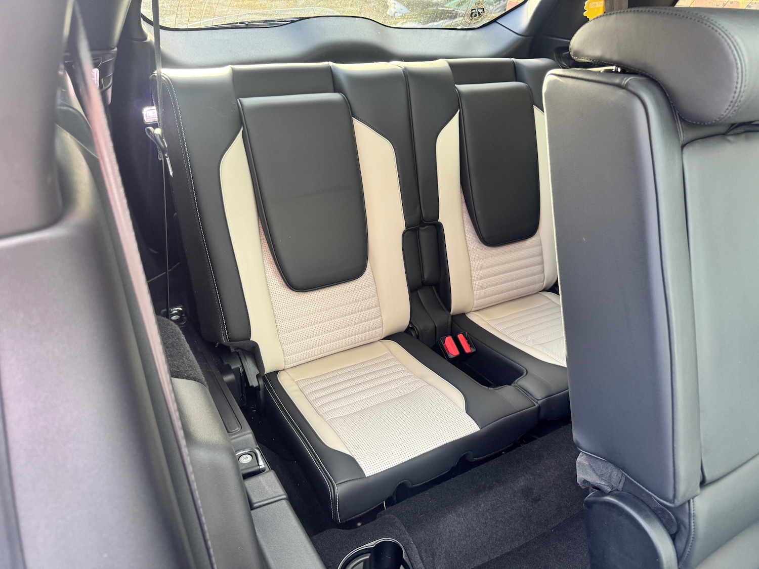 Used Land Rover Discovery Sport 2020 for sale - 76281317: Photo 28