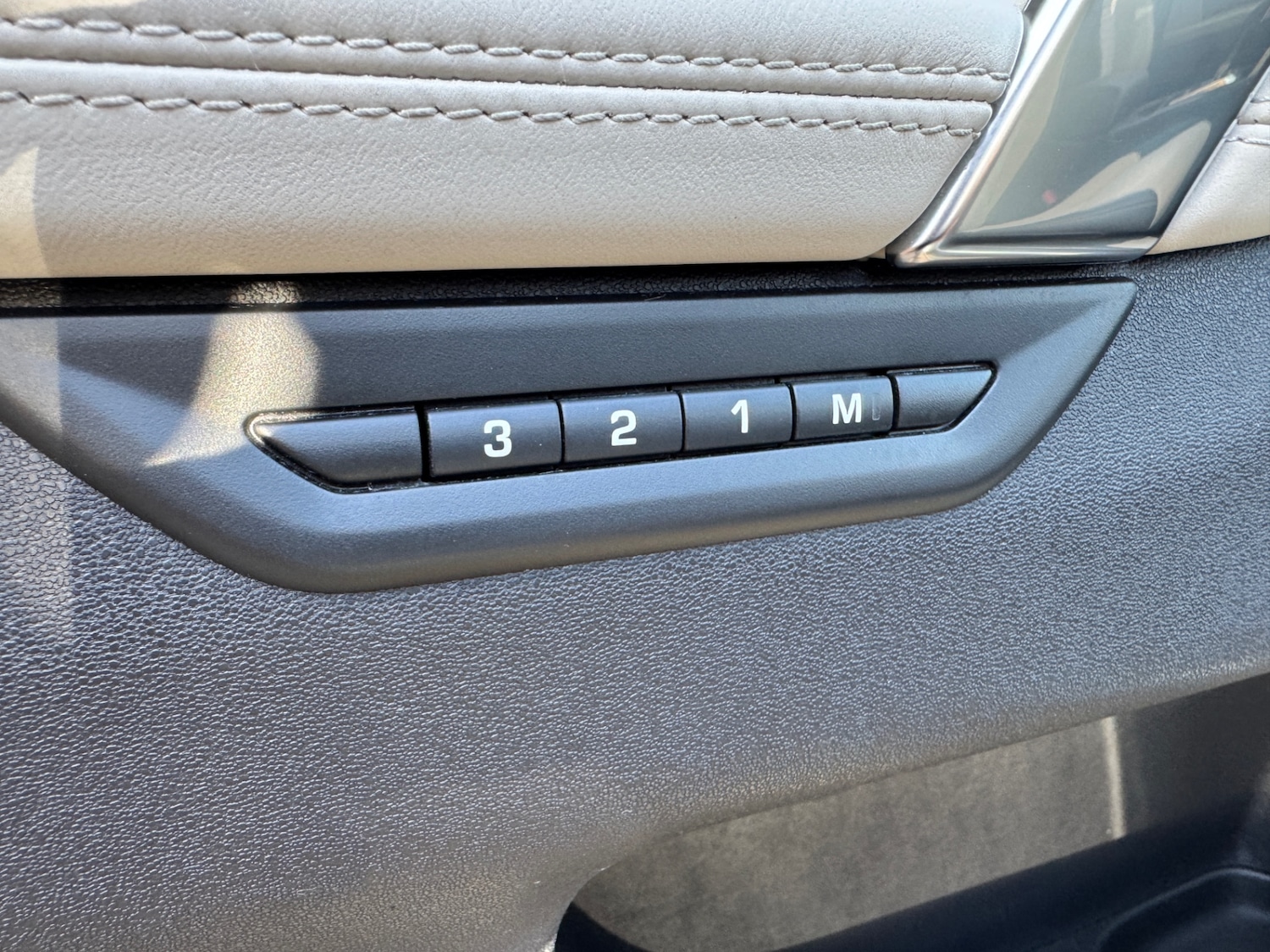 Used Land Rover Discovery Sport 2020 for sale - 76281317: Photo 29