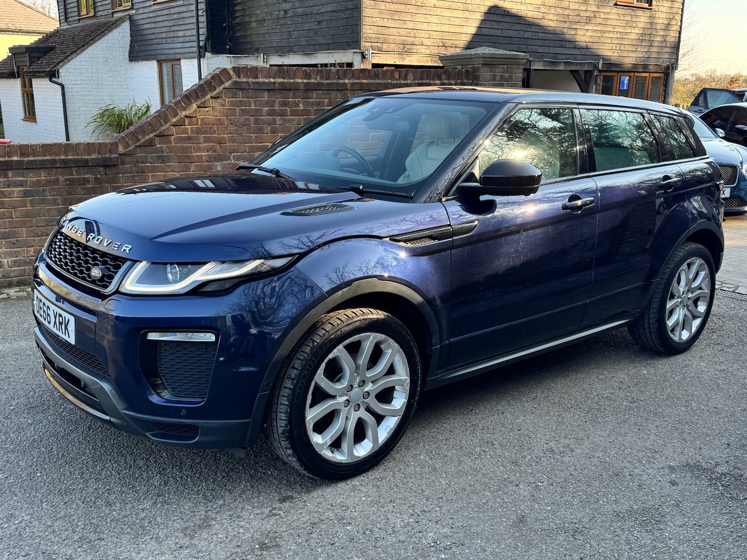 Used Land Rover Range Rover Evoque 2017 for sale - 77918037: Photo 3