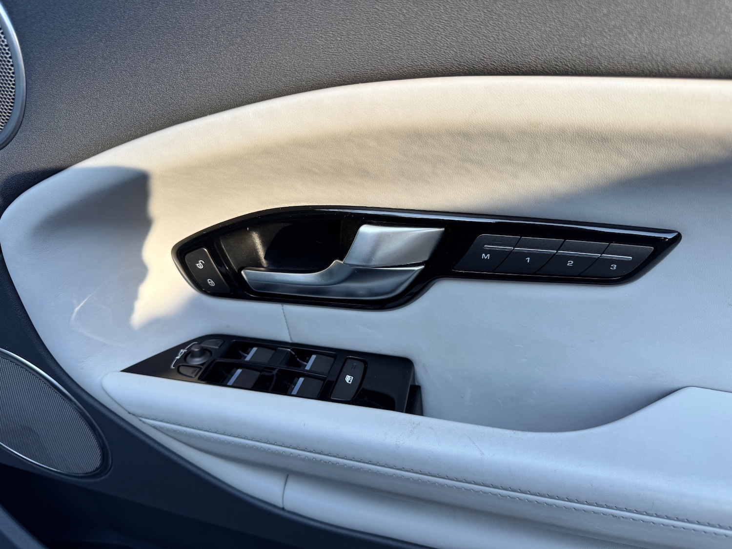 Used Land Rover Range Rover Evoque 2017 for sale - 77918037: Photo 31