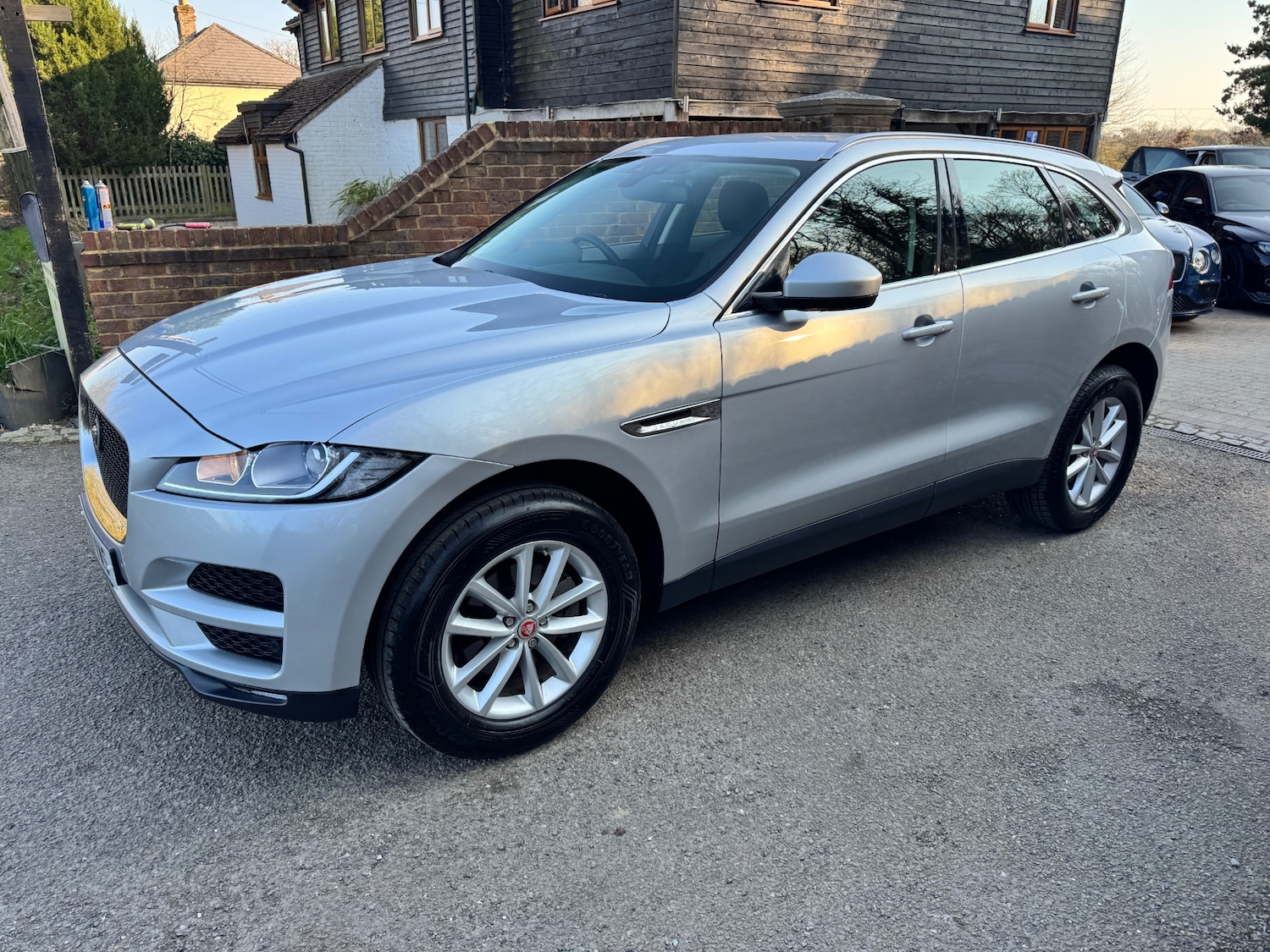 Used Jaguar F-Pace 2018 for sale - 77917810: Photo 40